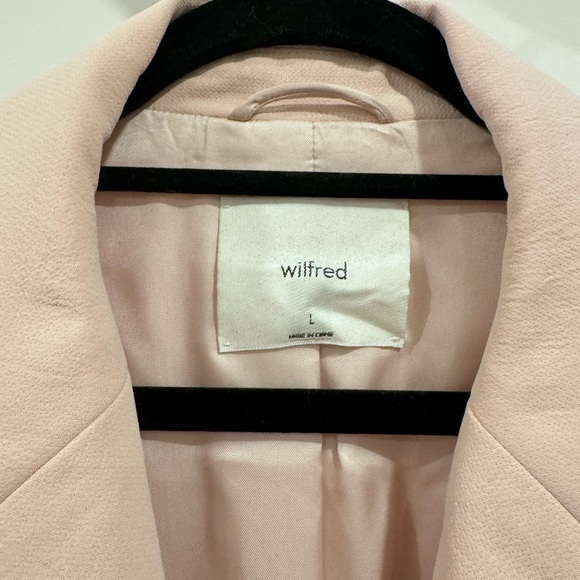 Aritzia blazer - Picture 2 of 3